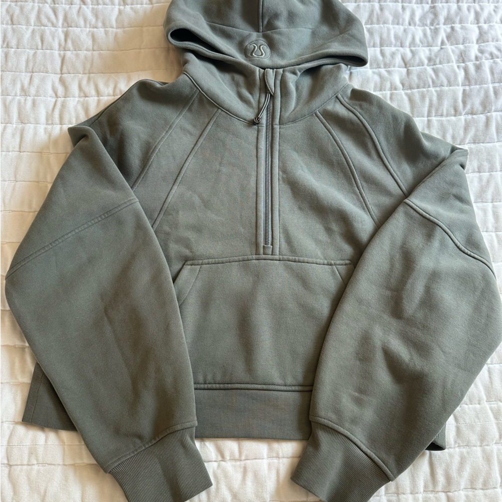 Lululemon cropped scuba half zip gray sage size m/l